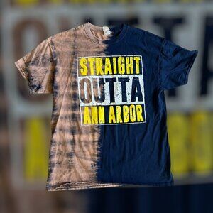 2010's Large Gildan University of Michigan Wolverines Straight Outta shirt NWA